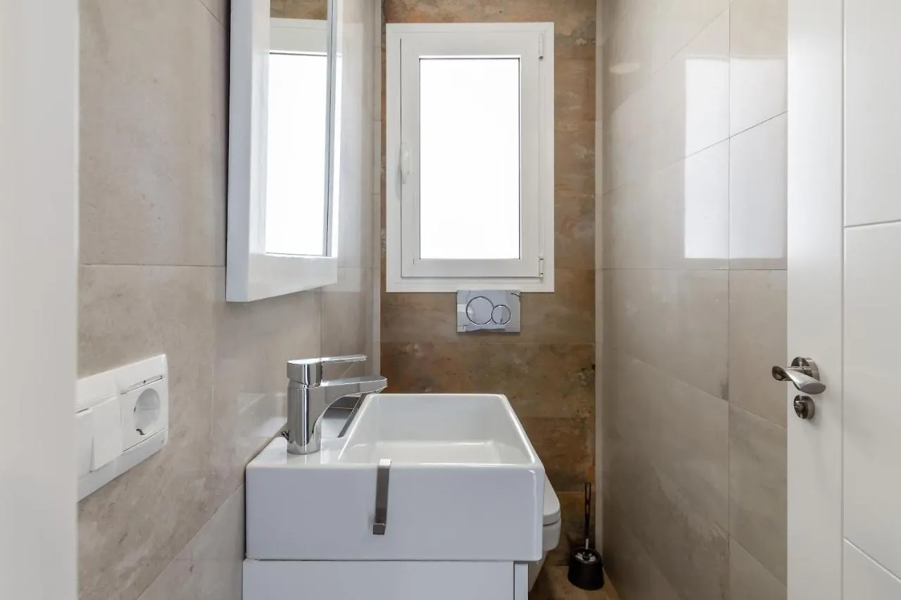 Villa Irisa نيرخا 0*,  إسبانيا
